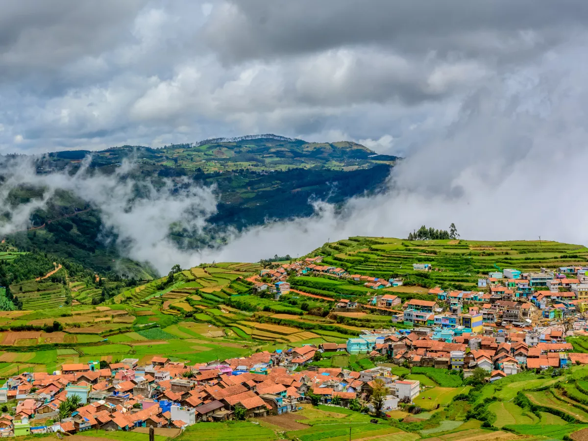 Vagamon — Kerala's Hidden Hill Station, Places to Visit & Travel Tips (2025)